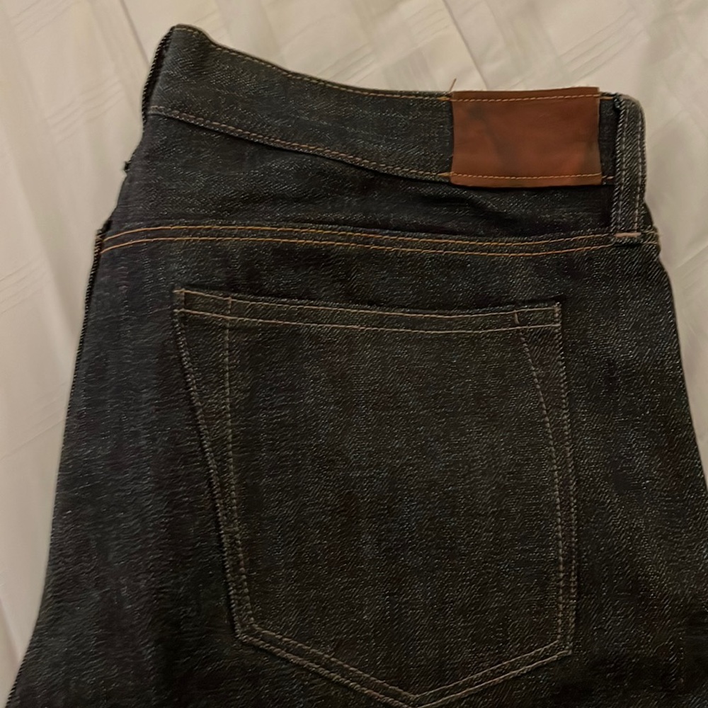Classic J Crew selvedge denim jeans. 33/34